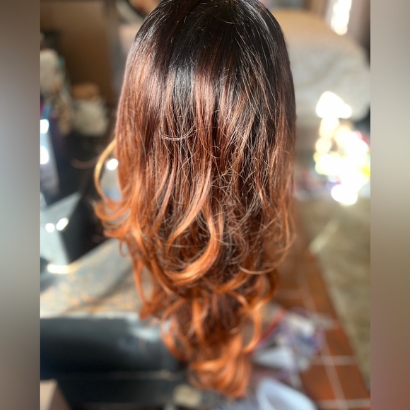 Lace front wig - Picture 4 of 4